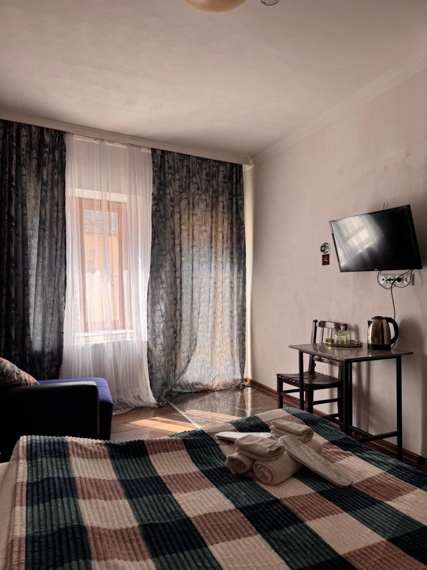 Two Lions Hotel Tbilisi