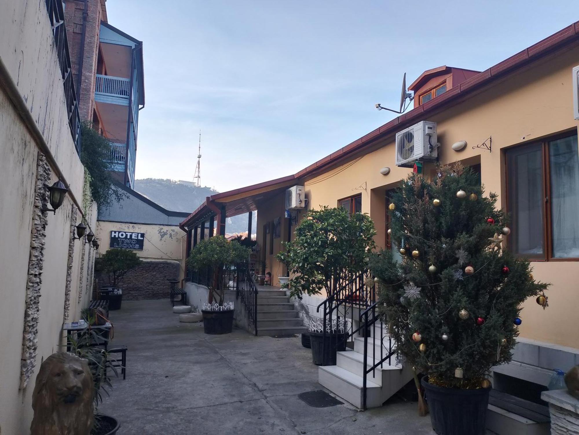 酒店 Two Lions 第比利斯